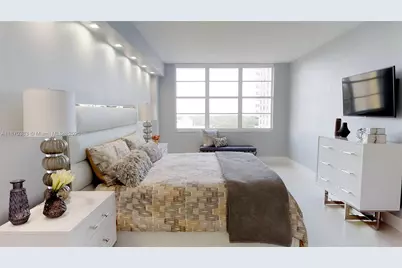 5601 Collins Ave #1225, Miami Beach, FL 33140 - Photo 4