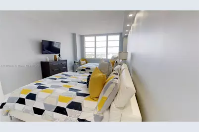 5601 Collins Ave #1225, Miami Beach, FL 33140 - Photo 24