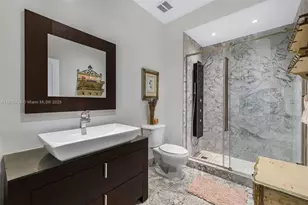 2000 N Bayshore Dr, Miami, FL 33137 - Photo 14