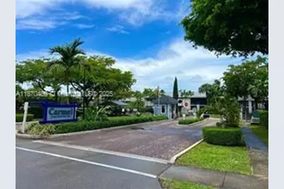 911 NE 199th St #104-14, Miami, FL 33179 - Photo 20