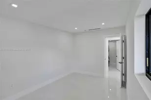 1931 NE 186th Dr, North Miami Beach, FL 33179 - Photo 36