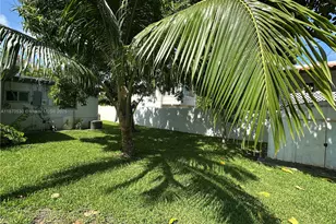 910 NE 81st St, Miami, FL 33138 - Photo 12