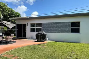 910 NE 81st St, Miami, FL 33138 - Photo 1