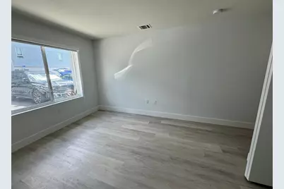 2555 NE 193rd St #2106, Miami, FL 33180 - Photo 6