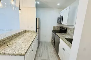 13101 Memorial Hwy, North Miami, FL 33161 - Photo 4