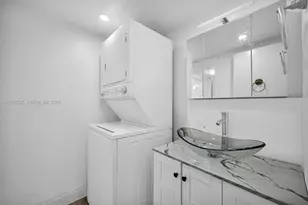 13101 Memorial Hwy, North Miami, FL 33161 - Photo 14