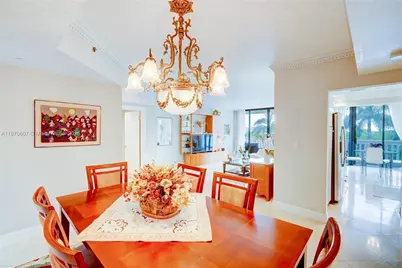 2000 Island Blvd #408, Aventura, FL 33160 - Photo 4