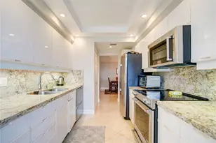 2000 Island Blvd, Aventura, FL 33160 - Photo 8