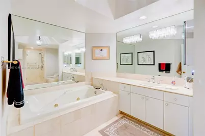 2000 Island Blvd #408, Aventura, FL 33160 - Photo 16