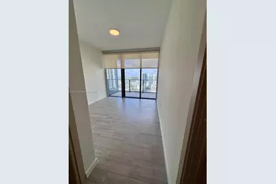 1000 Brickell Plaza #2312, Miami, FL 33131 - Photo 8