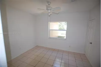 1801 NE 176th St, North Miami Beach, FL 33162 - Photo 10