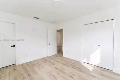 10441 SW 50th Ter, Miami, FL 33165 - Photo 18