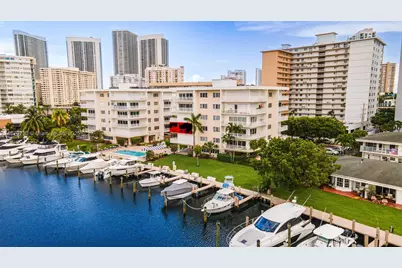 126 Golden Isles Dr #34A, Hallandale Beach, FL 33009 - Photo 4