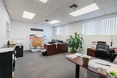 529 W Flagler St, Miami, FL 33130 - Photo 16