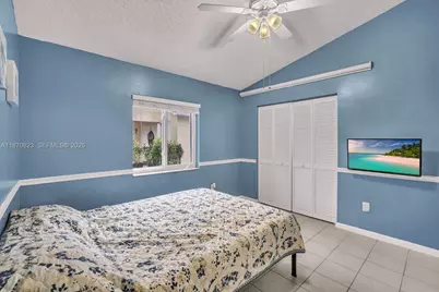 214 SW 180th Ave, Pembroke Pines, FL 33029 - Photo 32