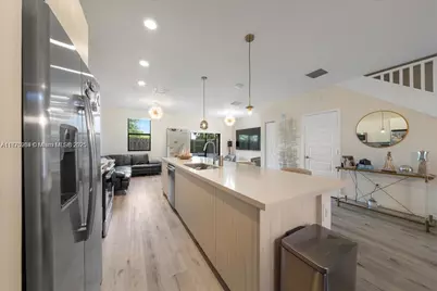 10413 NW 82nd St #9, Doral, FL 33178 - Photo 16