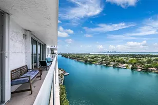 5900 Collins Ave, Miami Beach, FL 33140 - Photo 12