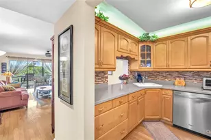 2311 S Cypress Bend Dr, Pompano Beach, FL 33069 - Photo 10