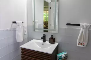 10912 NW 58th Terrace, Doral, FL 33178 - Photo 24