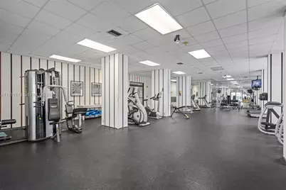 2750 NE 183rd St #1203, Aventura, FL 33160 - Photo 18