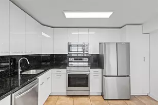 2750 NE 183rd St, Aventura, FL 33160 - Photo 4