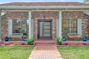 11300 Shady Ln, Plantation, FL 33325 - Photo 4