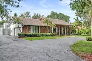 11300 Shady Ln, Plantation, FL 33325 - Photo 52