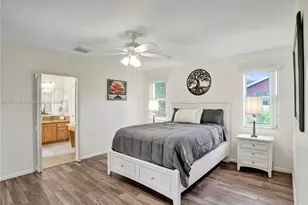 11300 Shady Ln, Plantation, FL 33325 - Photo 24