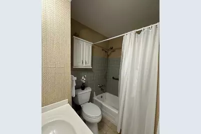 2825 NE 33rd Ave #204, Fort Lauderdale, FL 33308 - Photo 10