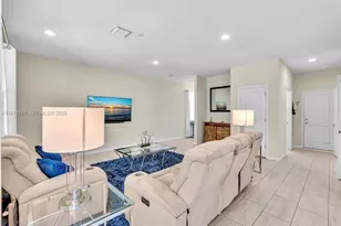 4353 Large Leaf Ln, Hollywood, FL 33021 - Photo 16