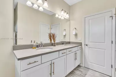 4353 Large Leaf Ln, Hollywood, FL 33021 - Photo 46