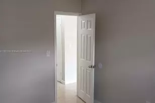 1140 NW 9th St, Homestead, FL 33030 - Photo 4