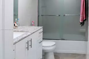 1351 NE Miami Gardens Dr, Miami, FL 33179 - Photo 10