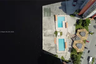 1351 NE Miami Gardens Dr, Miami, FL 33179 - Photo 20