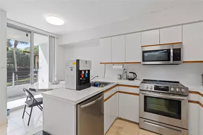 3600 Mystic Pointe Dr #215, Aventura, FL 33180 - Photo 10