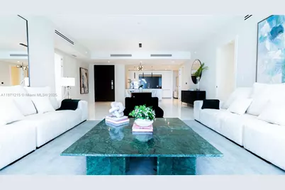 300 Biscayne Blvd Way #503C, Miami, FL 33131 - Photo 6