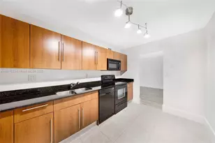 3000 S Ocean Dr, Hollywood, FL 33019 - Photo 12