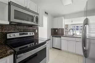 1915 Brickell Ave, Miami, FL 33129 - Photo 8