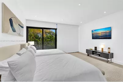 1350 98th St, Bay Harbor Islands, FL 33154 - Photo 18