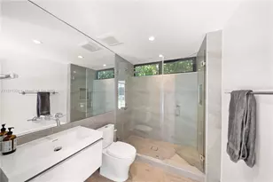 5728 Pine Tree Dr, Miami Beach, FL 33140 - Photo 38