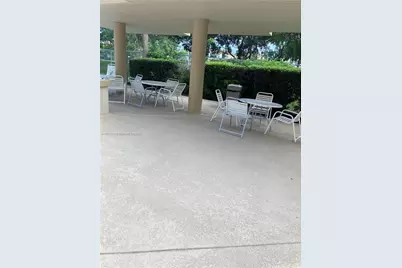 800 NE 195th St #314, Miami, FL 33179 - Photo 4