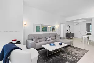 50 South Pointe Dr, Miami Beach, FL 33139 - Photo 2