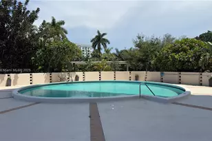 2425 Presidential Way, West Palm Beach, FL 33401 - Photo 24