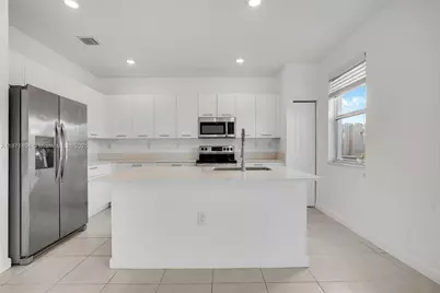 12609 NW 23rd Pl, Miami, FL 33167 - Photo 8