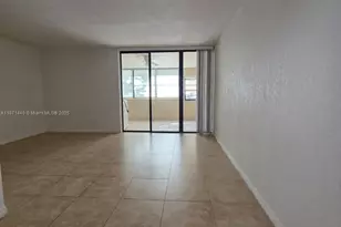 20200 W Country Club Dr, Aventura, FL 33180 - Photo 12