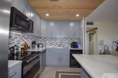 1401 SW 134th Way #402C, Pembroke Pines, FL 33027 - Photo 10