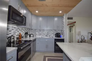 1401 SW 134th Way, Pembroke Pines, FL 33027 - Photo 10