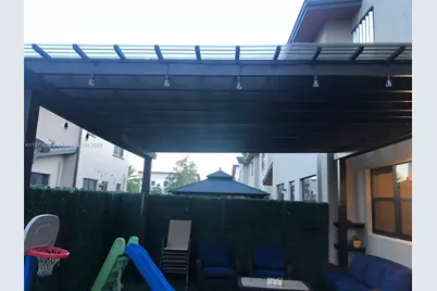 8045 NW 105th Ct, Doral, FL 33178 - Photo 6