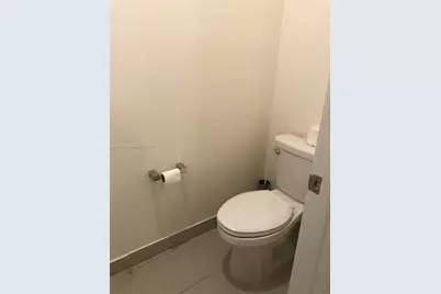 8045 NW 105th Ct, Doral, FL 33178 - Photo 20