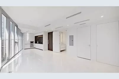 300 Biscayne Blvd Way #506E, Miami, FL 33131 - Photo 2